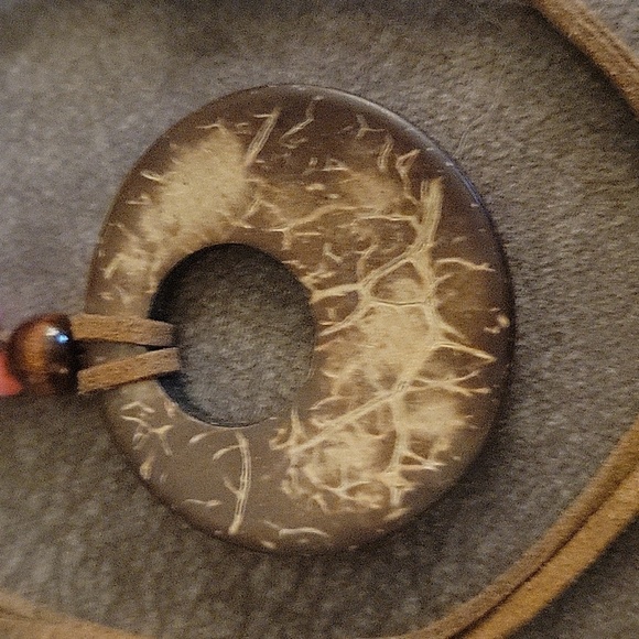 5/$25 COCONUT Shell Pendant Wood Beaded Suede Cord Kidcore Necklace - Picture 5 of 7
